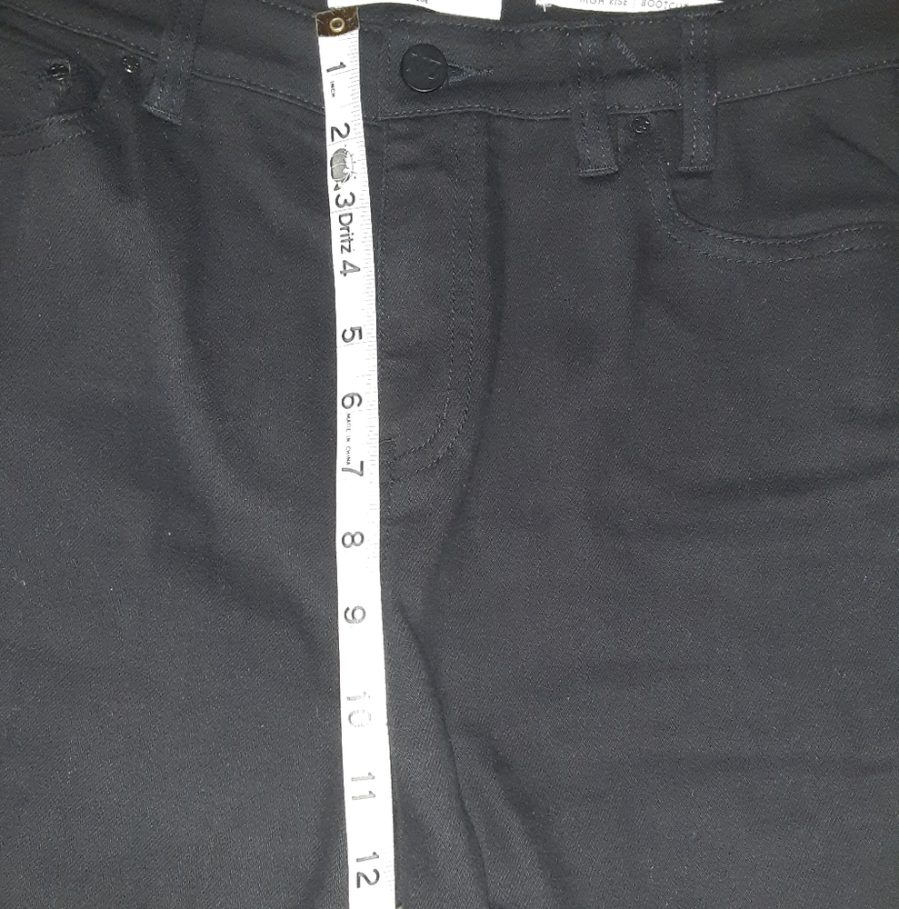 Women's High Rise Black Jeans - Picture 6 of 6